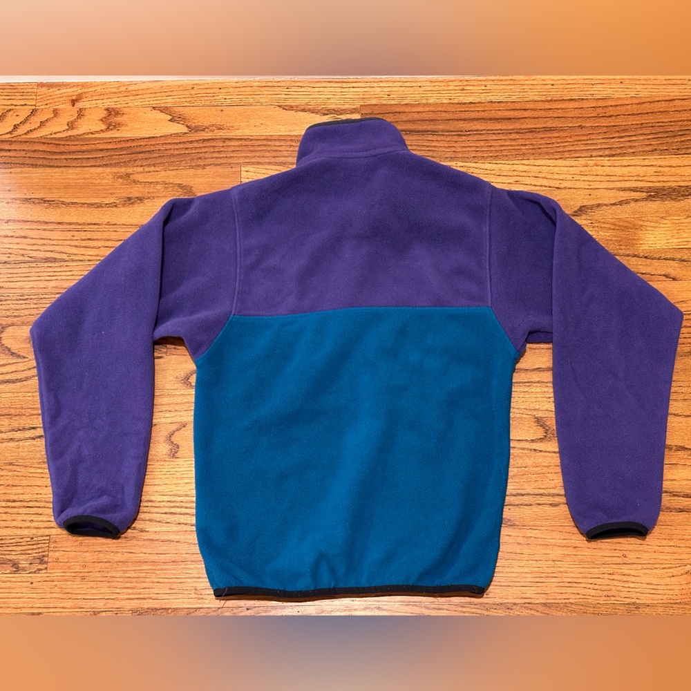 Patagonia Men's Vibrant Purple and Blue Crewneck Sweater - Picture 2 of 5
